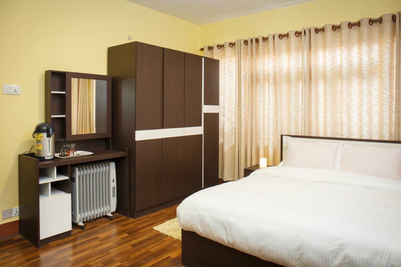 Hostel Milarepa Kathmandu Esterno foto