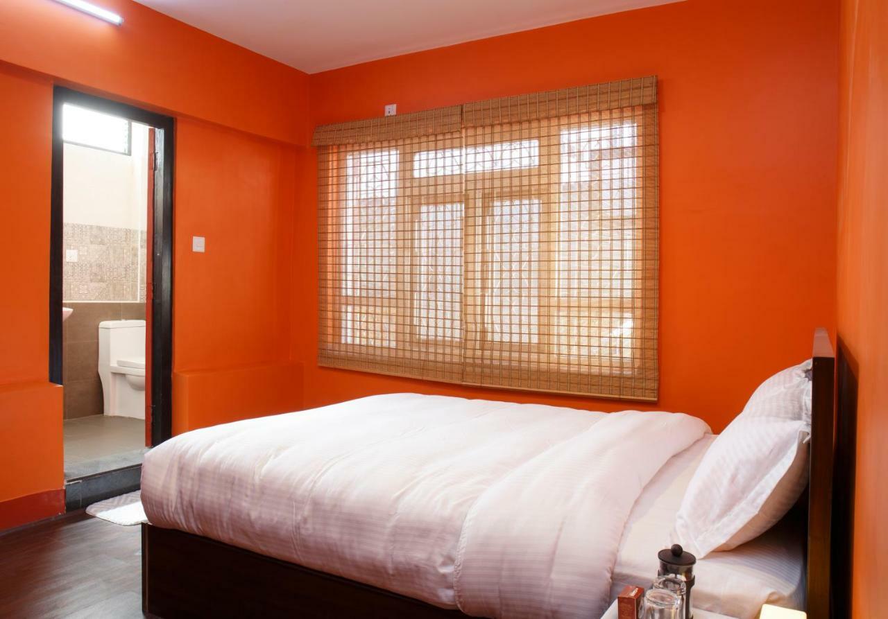 Hostel Milarepa Kathmandu Esterno foto